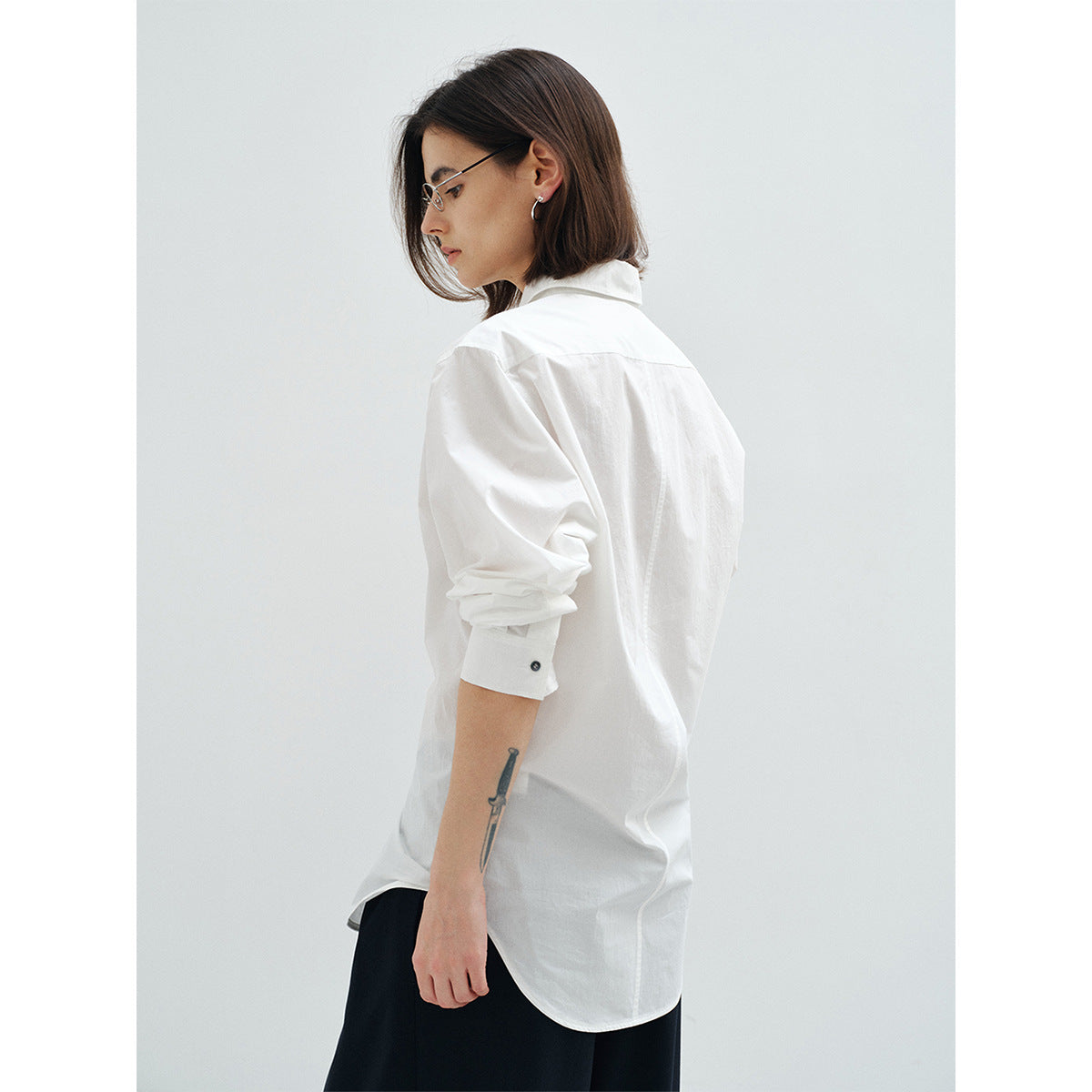 Spring new high-count and high-density pure cotton waist versatile and thin and light skinny shirt