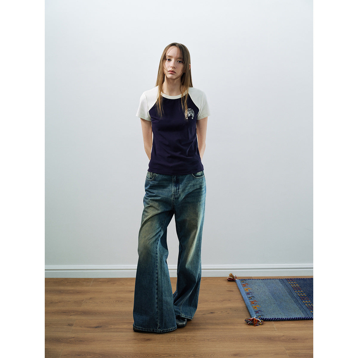 Spring new casual round neck over the shoulder horse net version versatile small version slim T-shirt