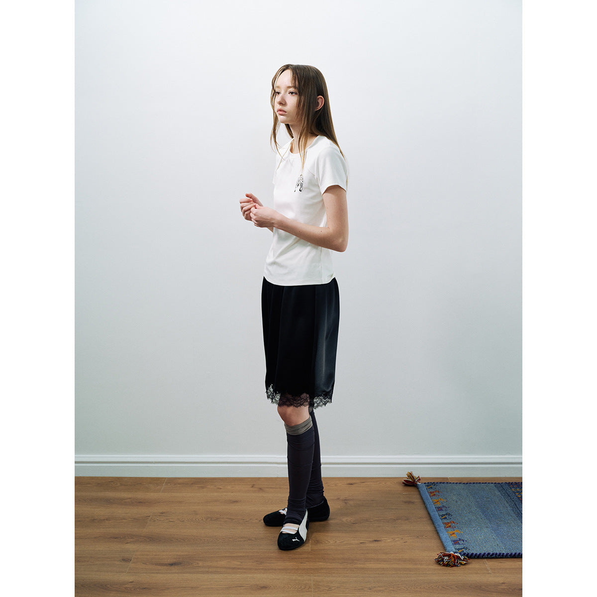 Spring new casual round neck over the shoulder horse net version versatile small version slim T-shirt