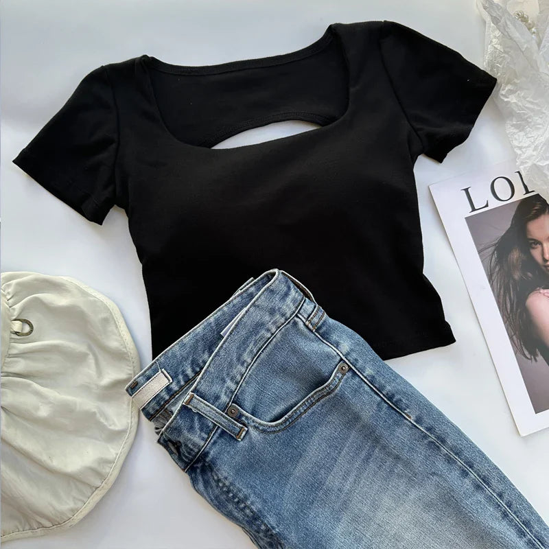 Short Sleeve Square Neckline Backless Crop Top with Built-In Bra Sexy Streetwear Tee